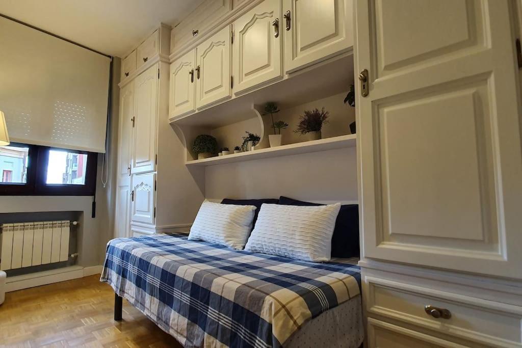 Moderno Apartamento En El Centro. El Carmen Wifi Gijon Luaran gambar